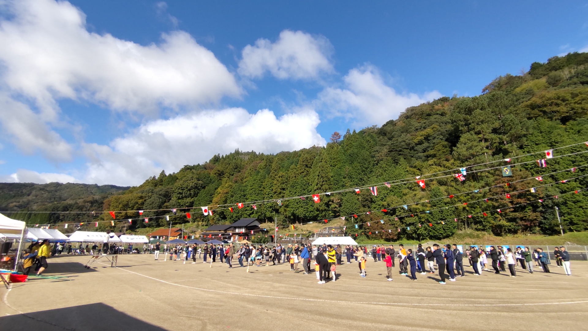 STORYPIC_00003797_BURST251103091903