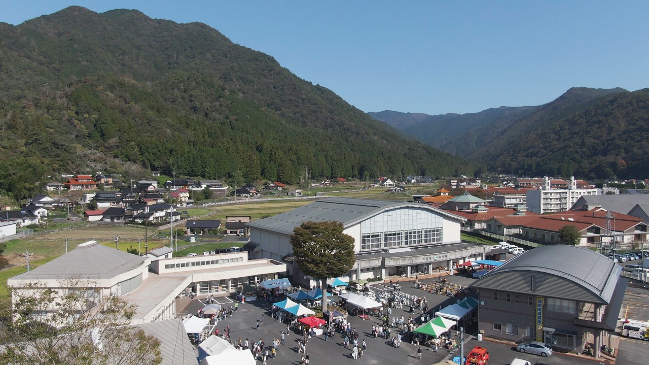 きん祭みん祭業文化祭六日市会場の全景
